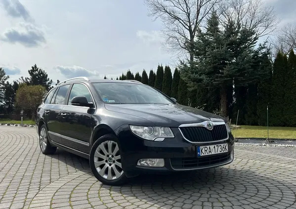 Skoda Superb cena 29900 przebieg: 273600, rok produkcji 2011 z Wejherowo małe 172